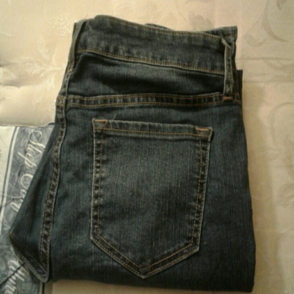 Old Navy jeans - Picture 5 of 6